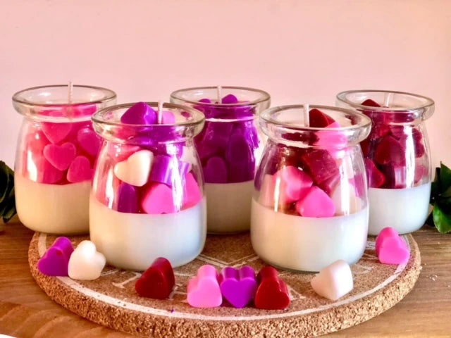 Handmade Valentine’s Day jar candle with heart-shaped wax melts, twine decoration, and romantic message – a perfect scented gift for anniversaries and special occasions